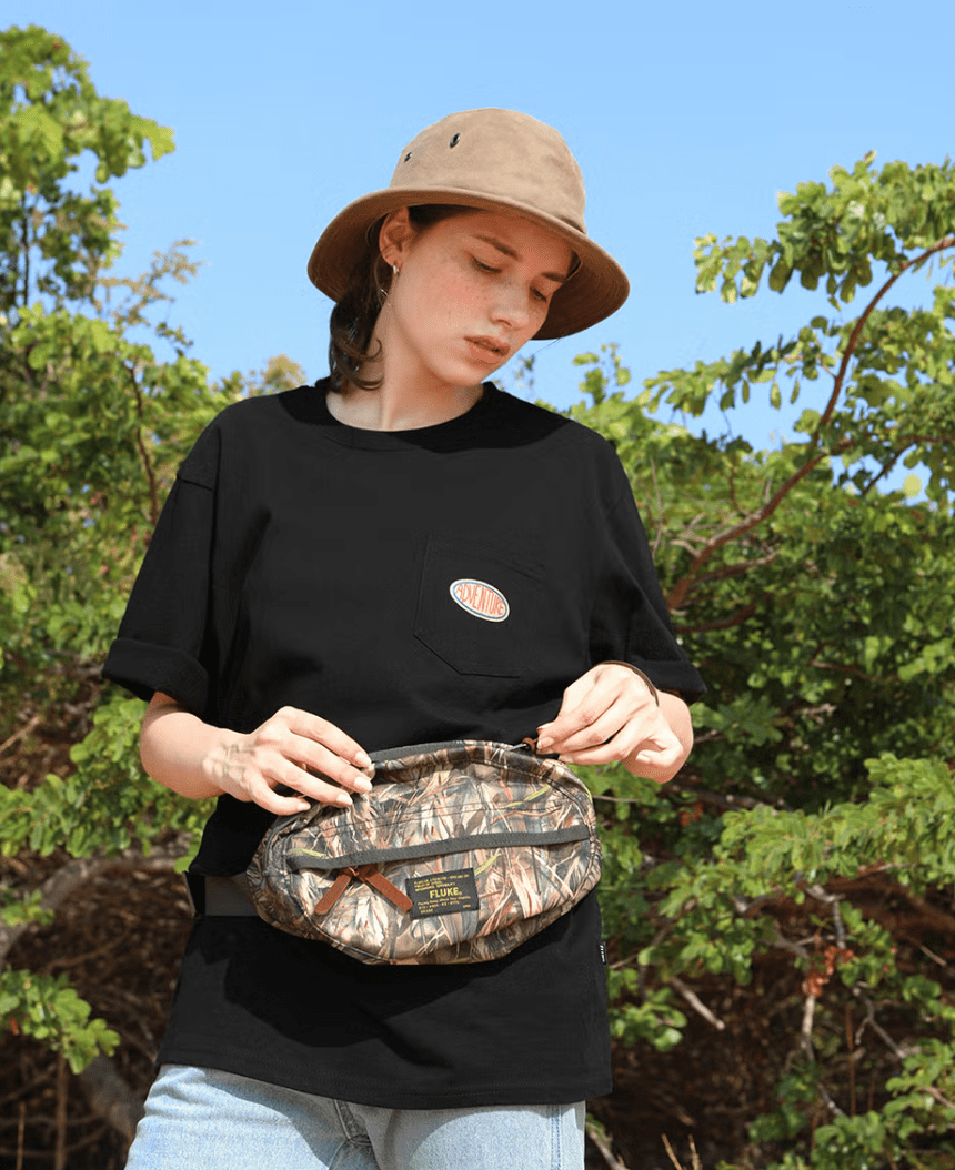 韓國直送Fluke Adventure Trucker Pocket Short Sleeve Tee - HLY &amp; CHOCCICO