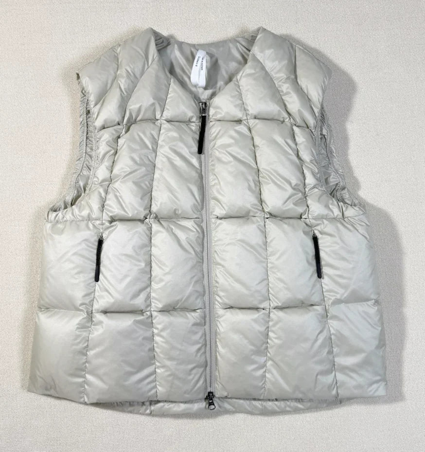 Goldwin O Three Dimensional Down Light Vest - HLY &amp; CHOCCICO