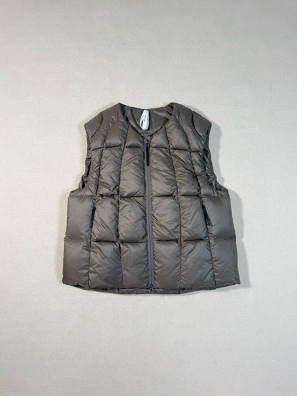 Goldwin O Three Dimensional Down Light Vest - HLY &amp; CHOCCICO