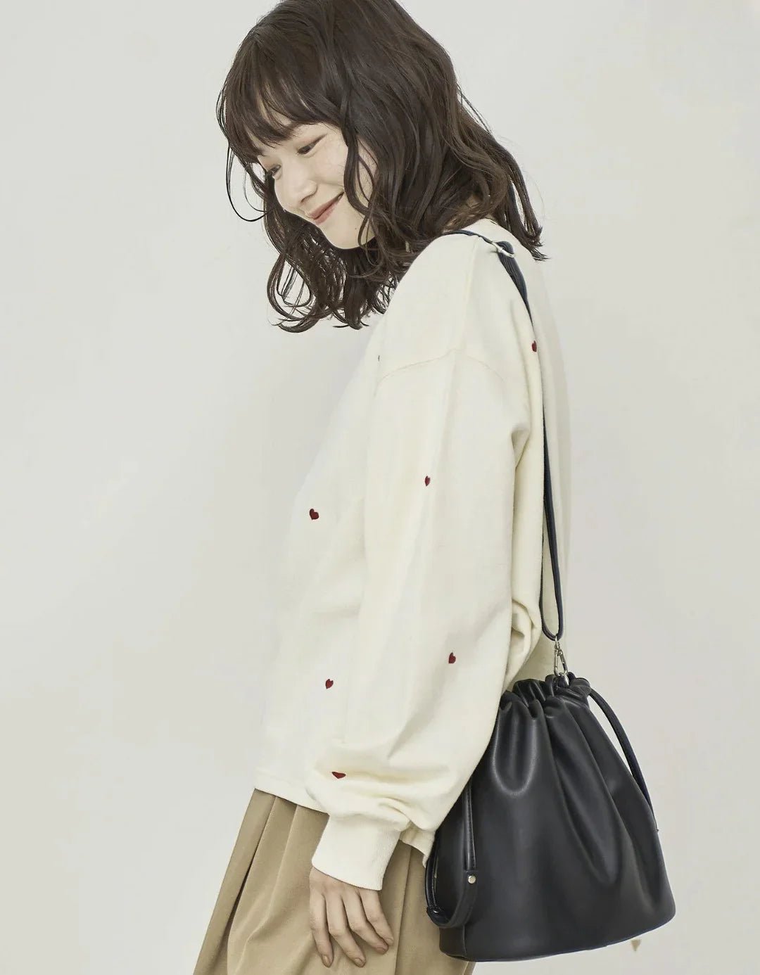 日本直送 Heart Embroidered Lining Sweat Pullover - HLY &amp; CHOCCICO