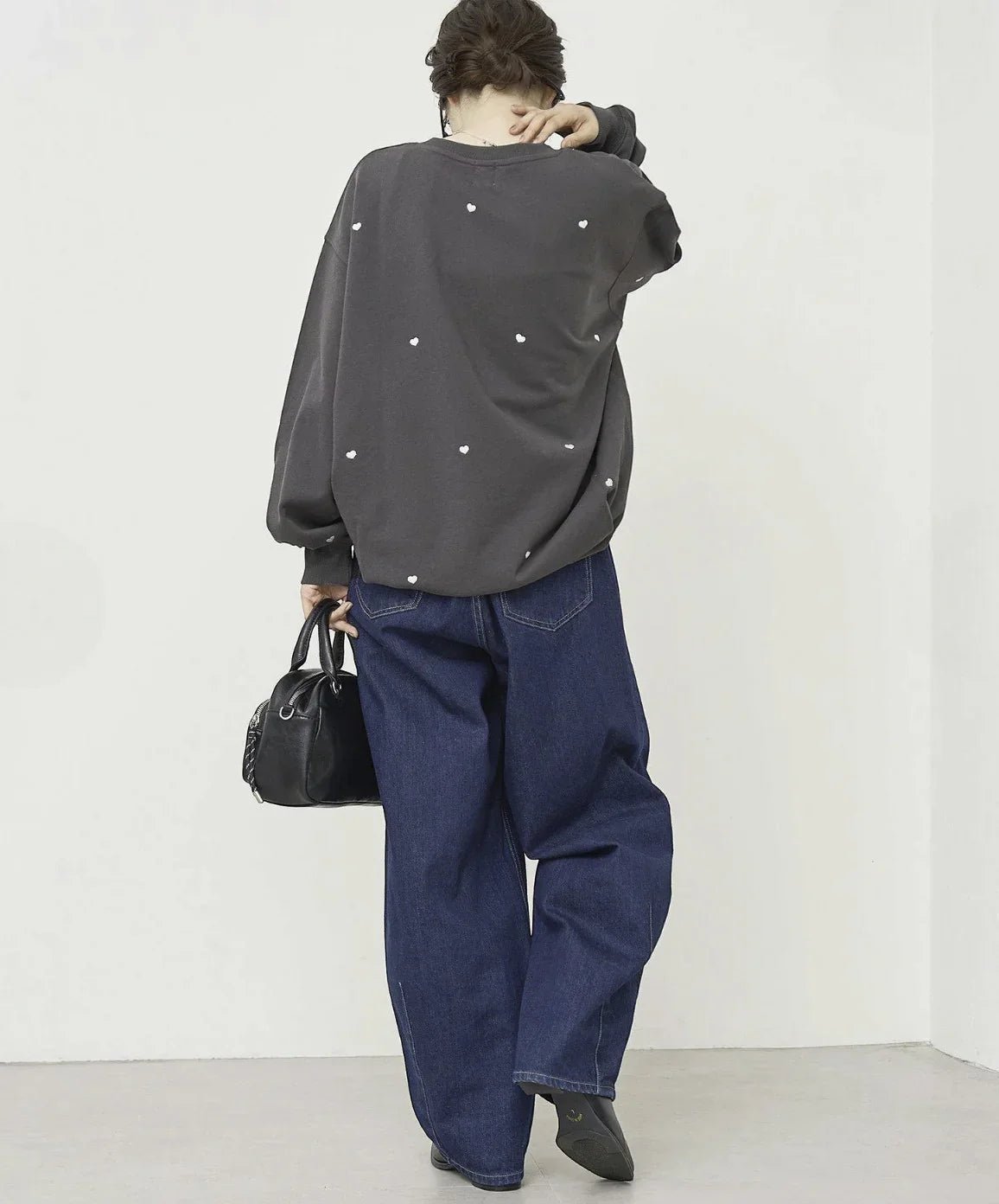 日本直送 Heart Embroidered Lining Sweat Pullover - HLY &amp; CHOCCICO