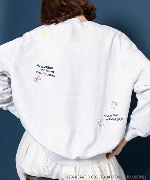 日本直送HELLO KITTY  MESSAGE Embroidery Sweatshirt