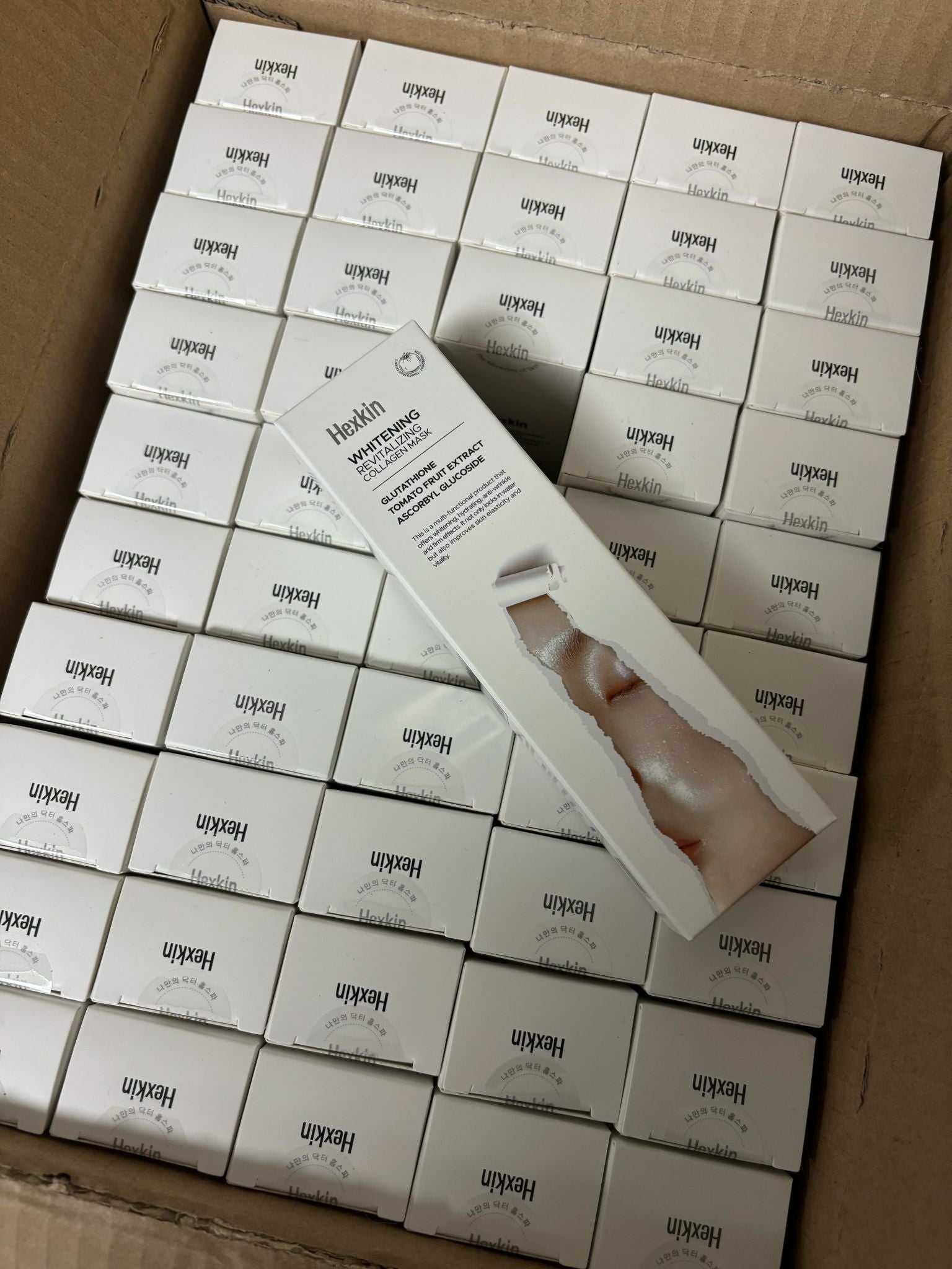 🌟 Hexkin - Whitening Revitalizing Collagen Mask 65g 🌟 - HLY & CHOCCICO