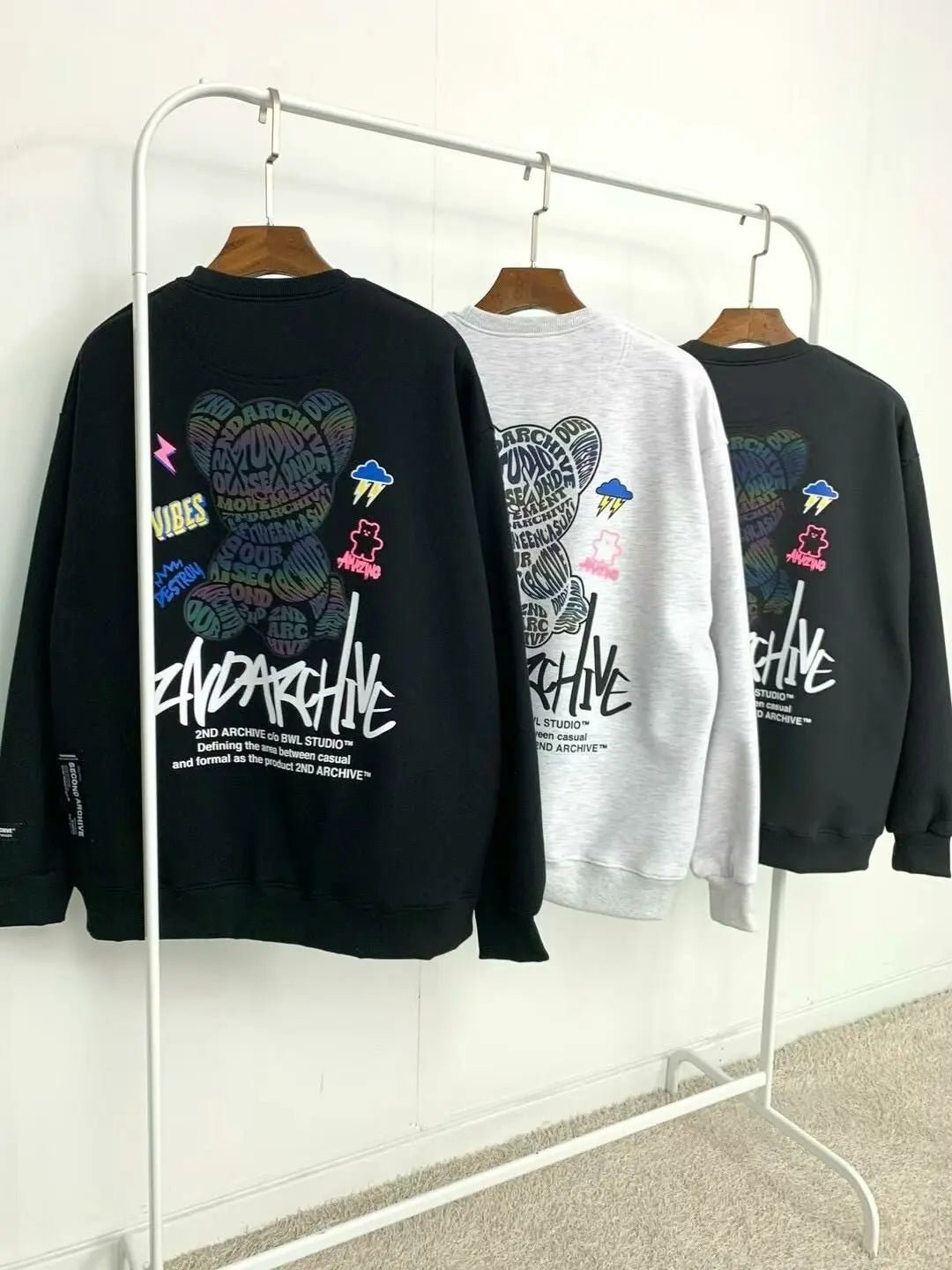 韓國直送🇰🇷 2ND ARCHIVE Bear Sweatshirt - HLY &amp; CHOCCICO