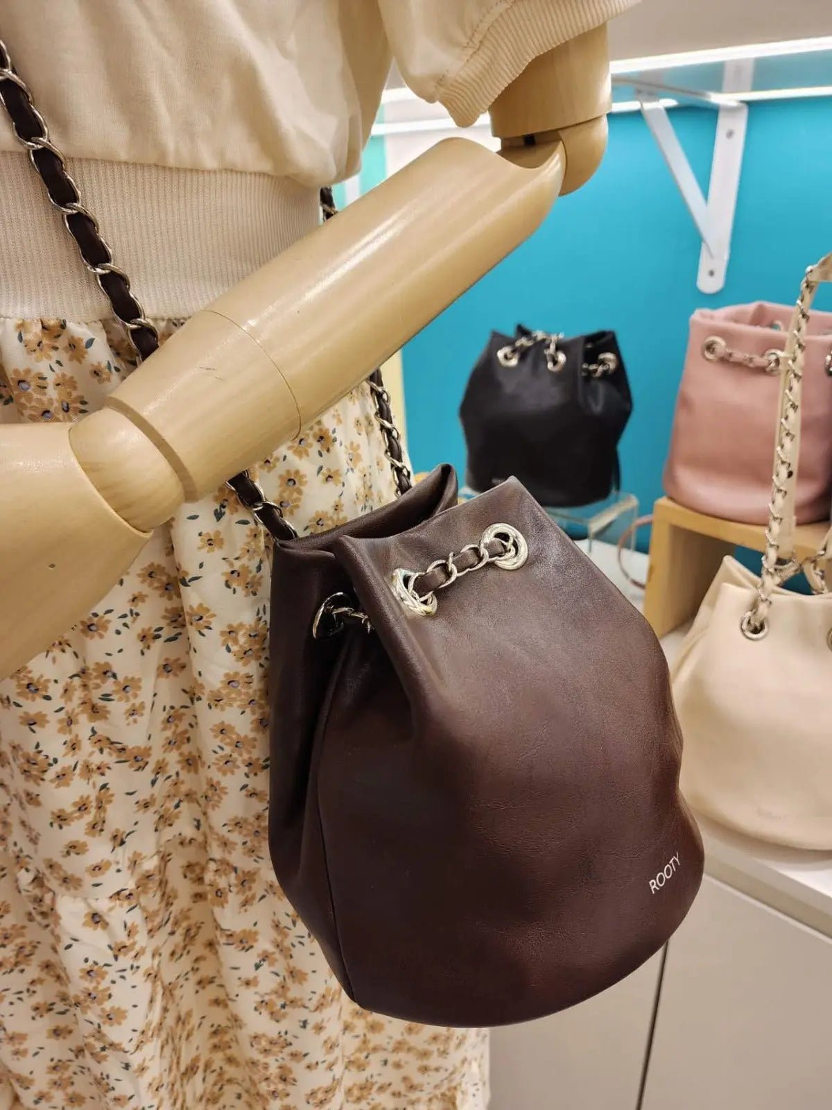 🇰🇷韓國直送🇰🇷 最新款 ROOTY R539 小水桶袋 HLY &amp; CHOCCICO