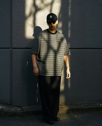 Jacquard Border Tee HLY &amp; CHOCCICO