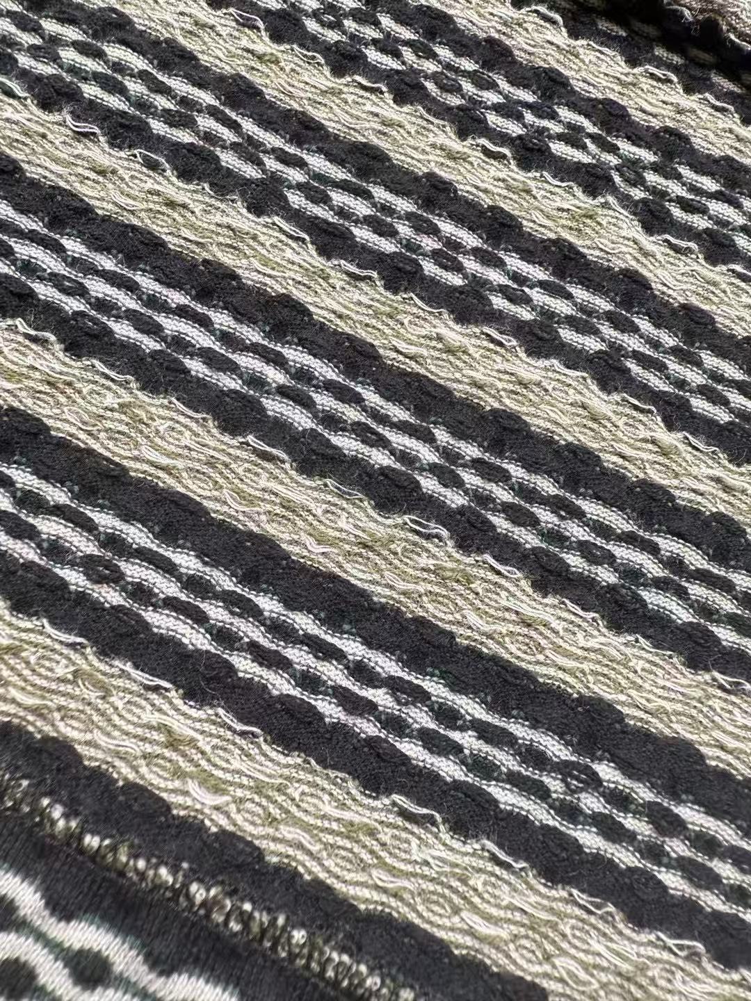 Jacquard Border Tee HLY &amp; CHOCCICO