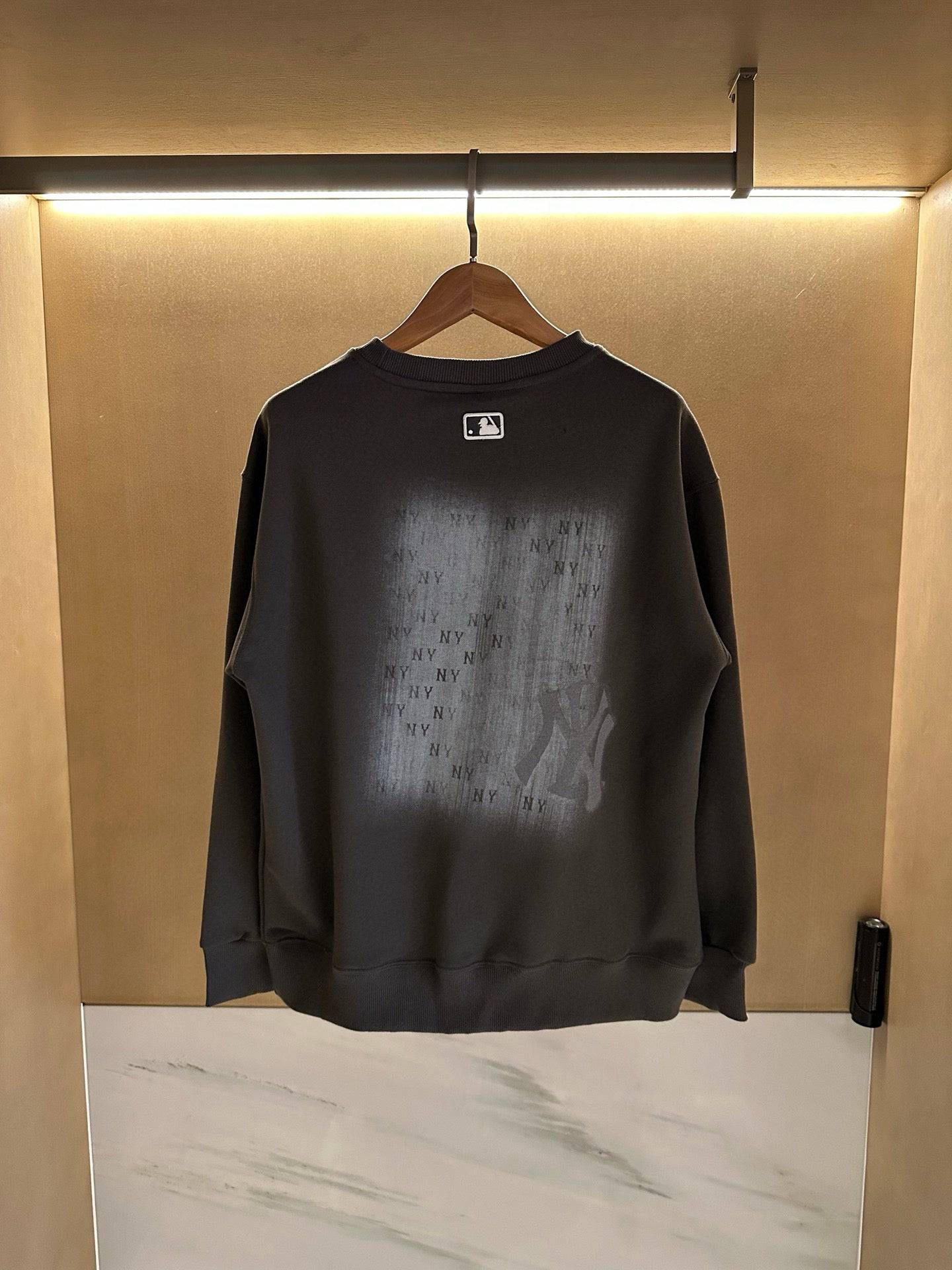 MLB American Vintage Sweater (加絨) - HLY & CHOCCICO