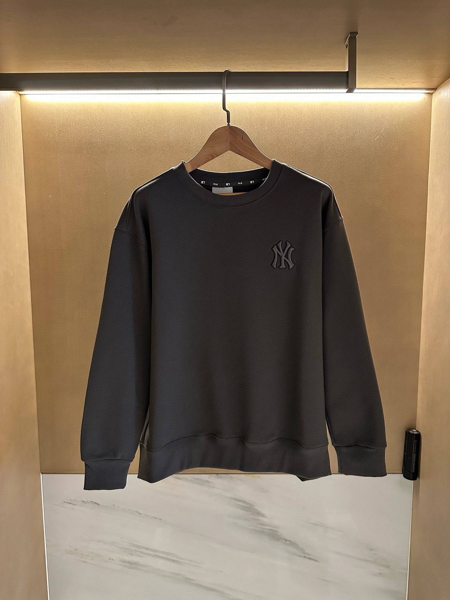 MLB American Vintage Sweater (加絨) - HLY & CHOCCICO