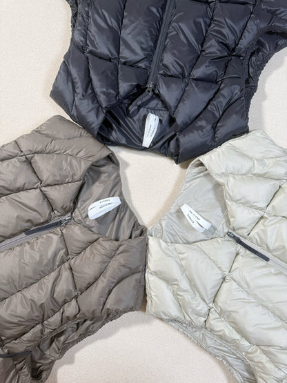 Goldwin O Three Dimensional Down Light  Vest - HLY &amp; CHOCCICO