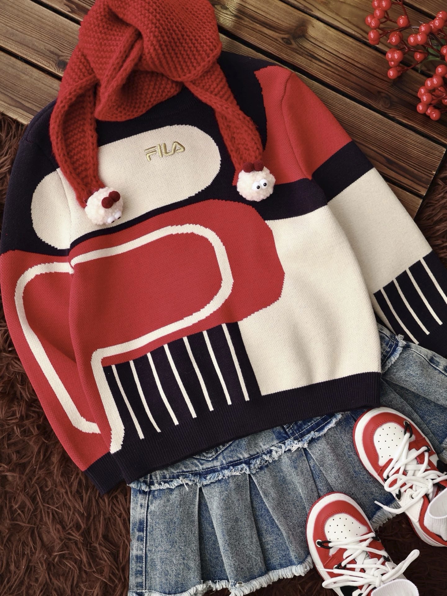 Fila Retro Color-Block Sweater - HLY & CHOCCICO