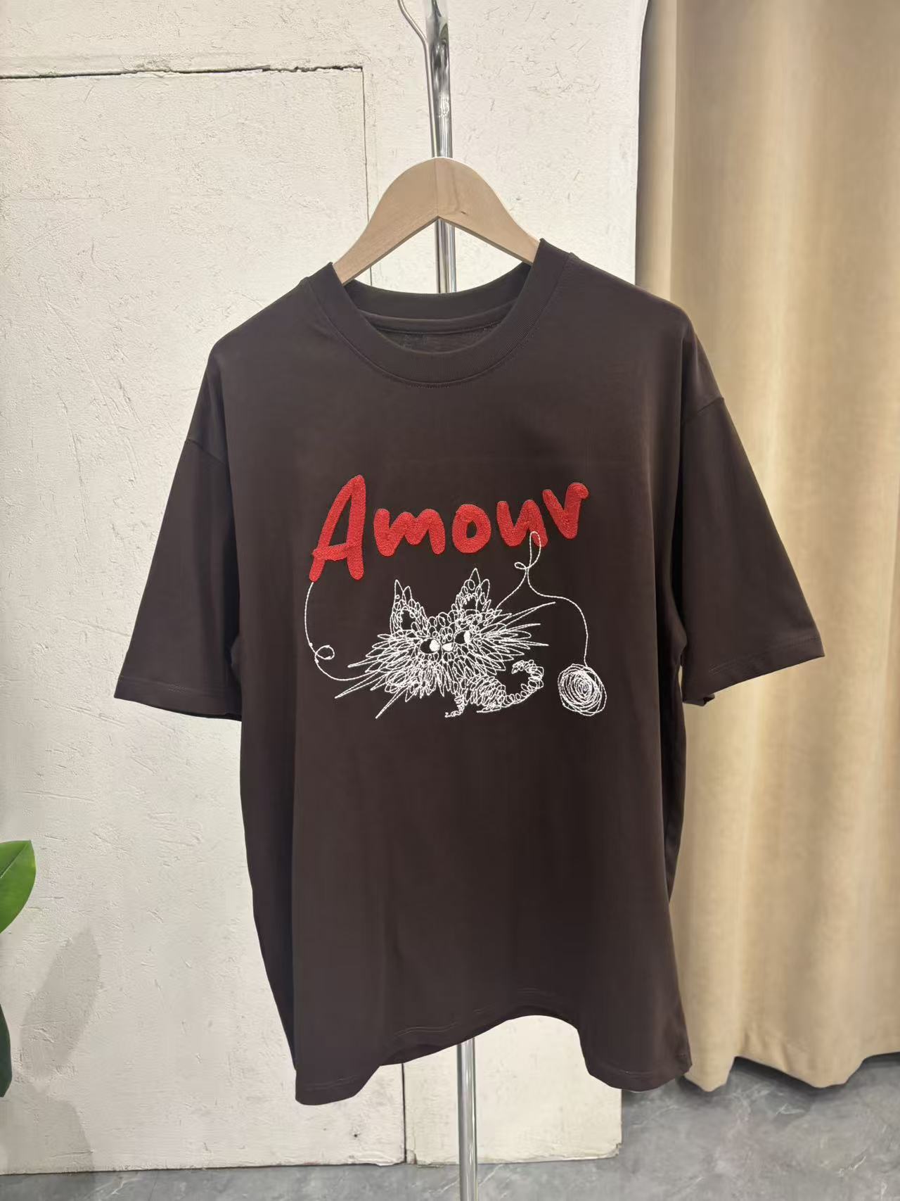 Amour Graffiti Cat Tee