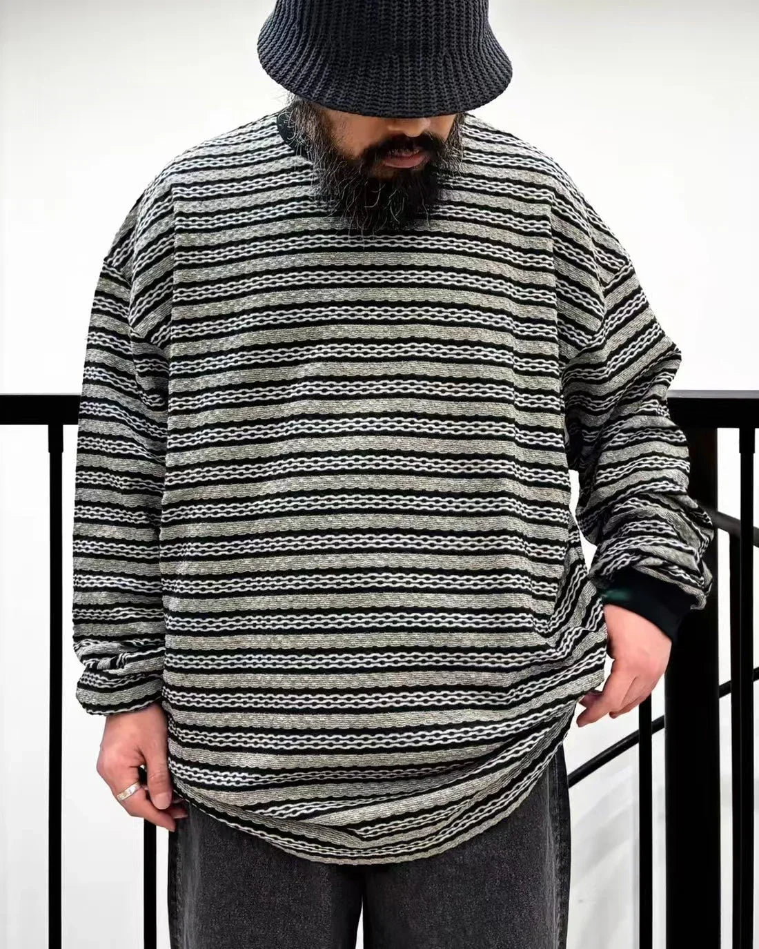 JACQUARD BORDER L/S Long - Sleeve Tee - HLY &amp; CHOCCICO