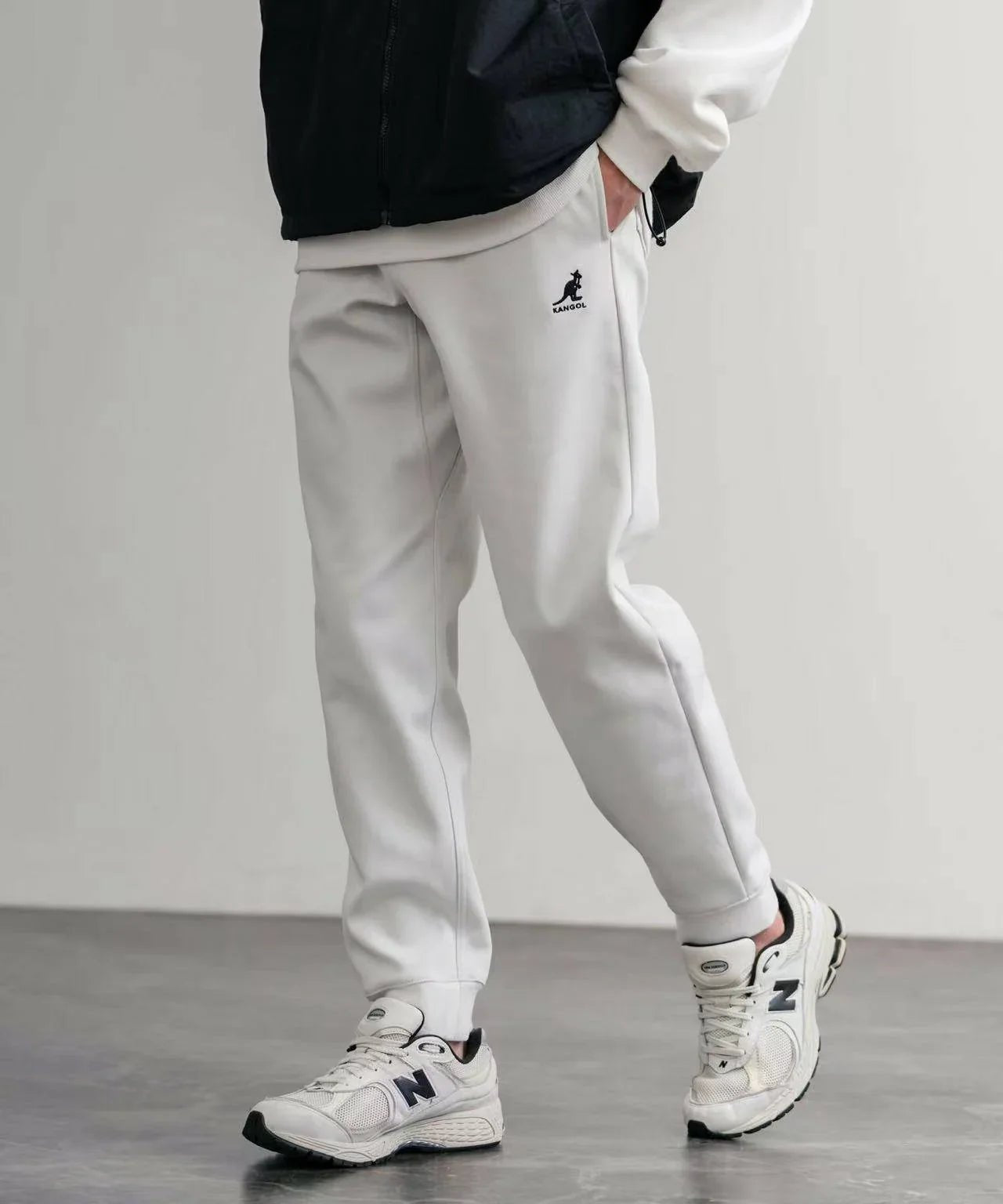 日本直送KANGOL Collaboration Fleece Heat Jogger Easy Pants 11 Color - HLY &amp; CHOCCICO
