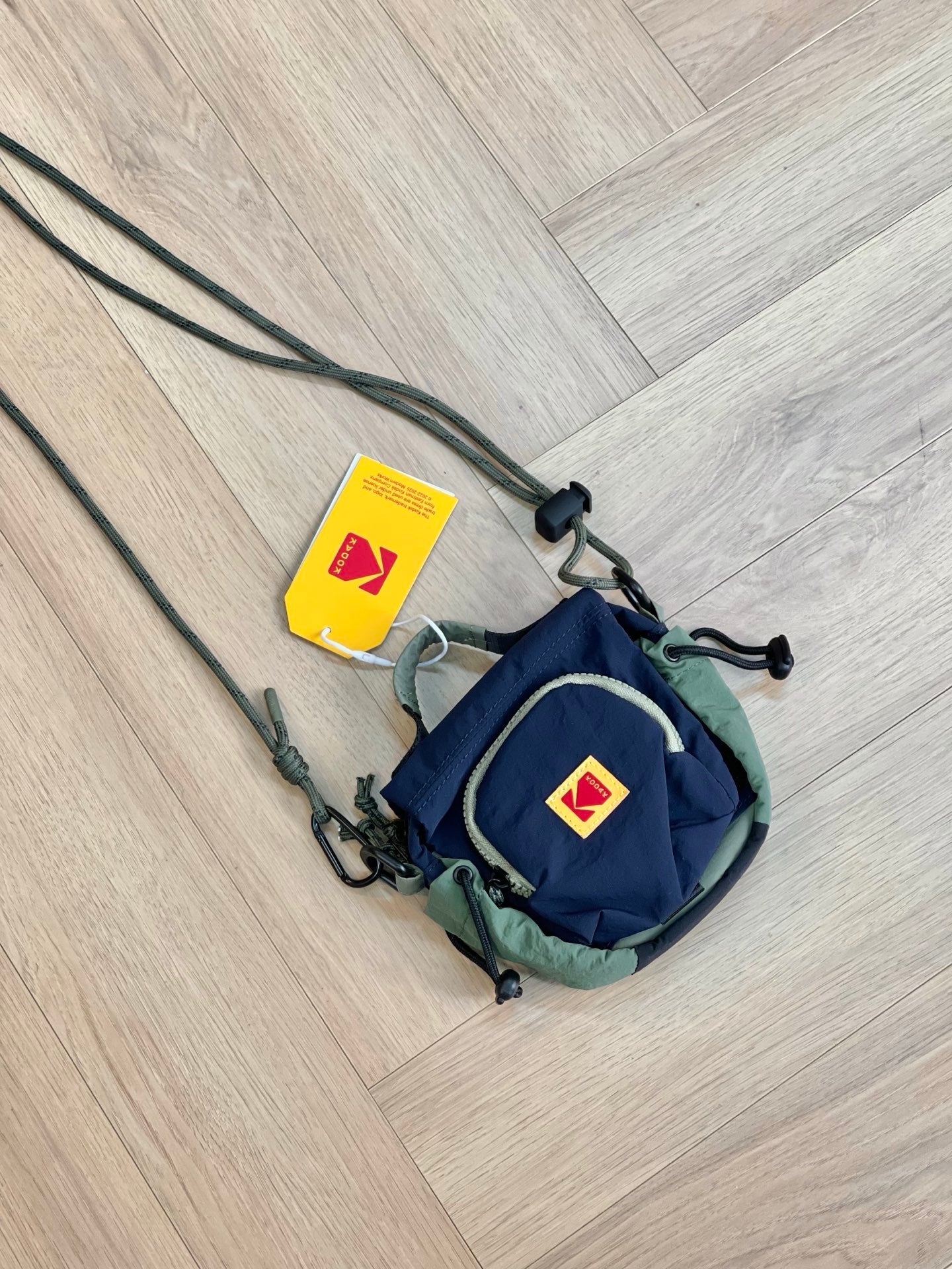 Kodak Camera Crossbody Bag - HLY & CHOCCICO
