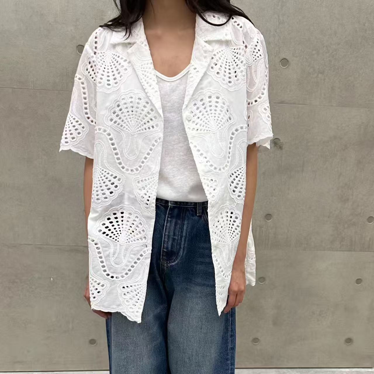 韓國直送Lace Embroidery Overshirt - HLY &amp; CHOCCICO