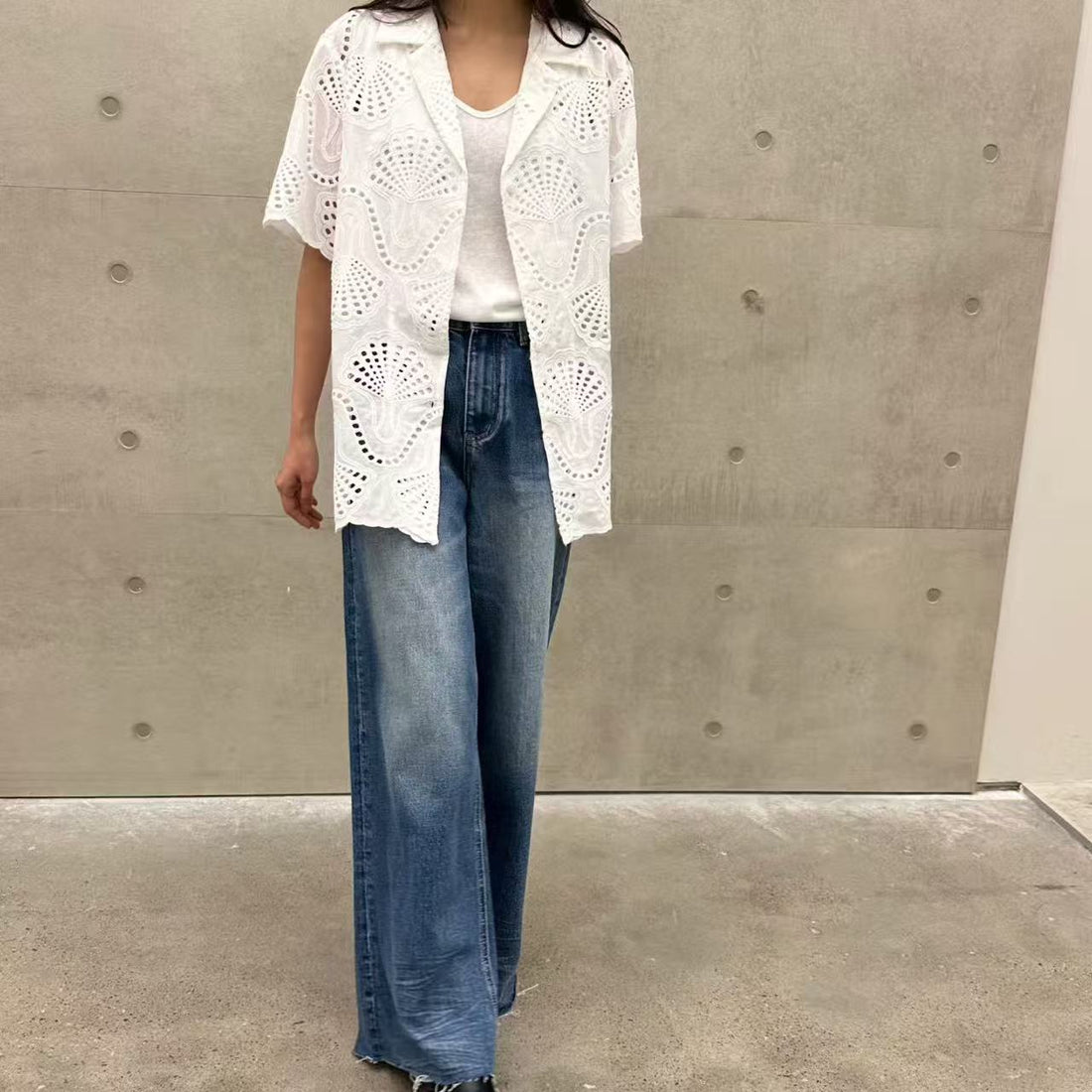 韓國直送Lace Embroidery Overshirt - HLY &amp; CHOCCICO