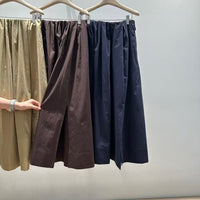 韓國直送Layered Contrast Tee ／Flowy A - Line Skirt - HLY & CHOCCICO