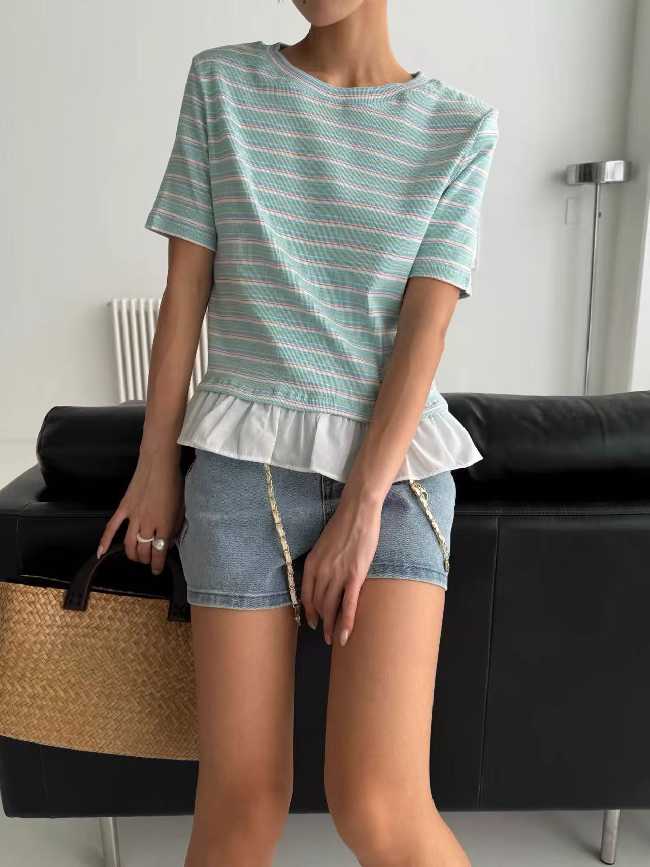 韓國直送Layered Stripes Top - HLY &amp; CHOCCICO