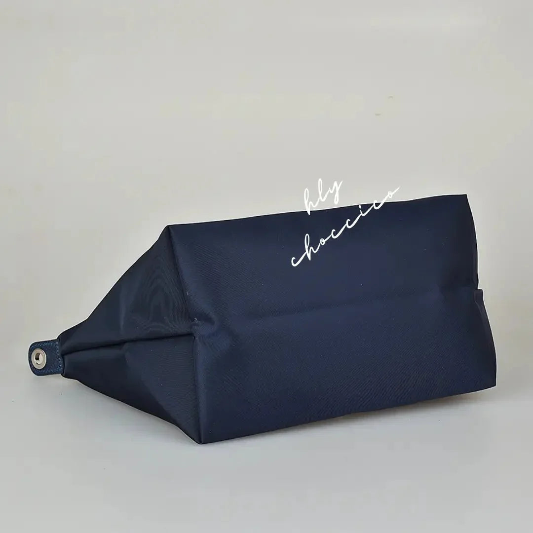 LE PLIAGE 特別版✨ 法國國旗三色LOGO餃子袋 |海軍藍| (S/M) - HLY &amp; CHOCCICO