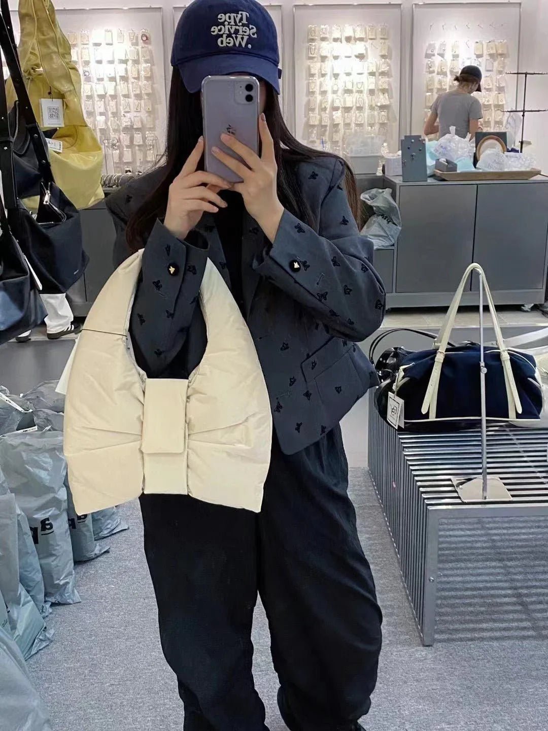 韓國直送Lime Like Large Riho Bag - 4 Color - HLY &amp; CHOCCICO