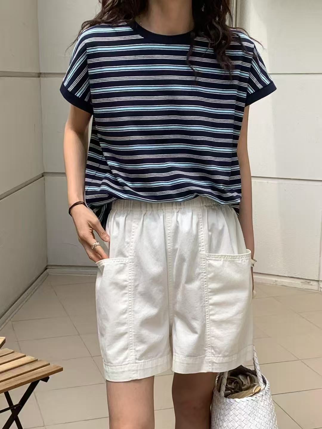 韓國直送Lively Lines Tee