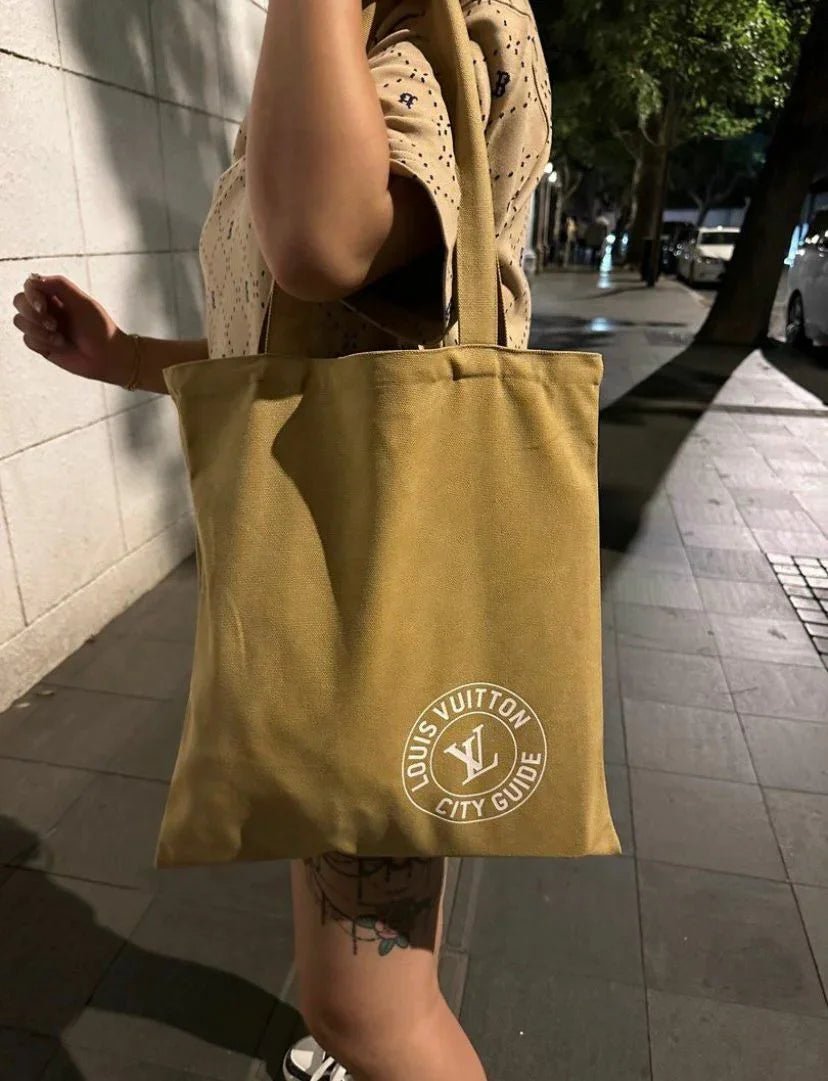 限量Louis Vuitton tote bag帆布袋💛⏱貨期：2天 - HLY &amp; CHOCCICO