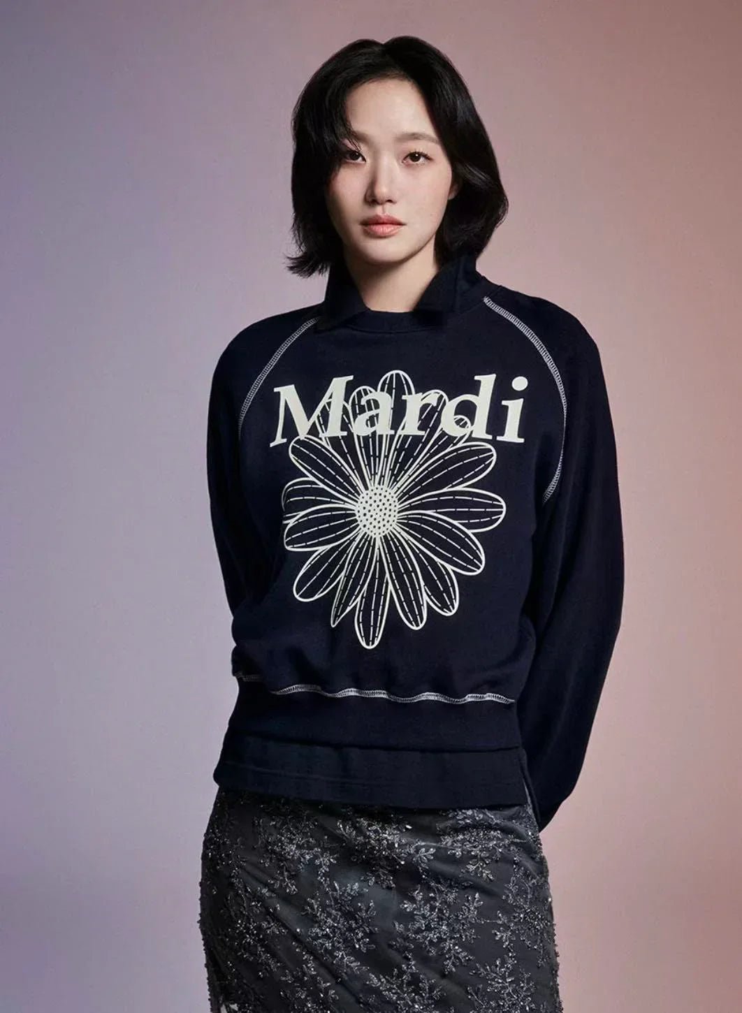 Mardi Sweatshirt Raglan Flowermardi - HLY &amp; CHOCCICO