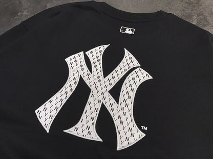 MLB Knit Unisex Sweatshirt - HLY &amp; CHOCCICO
