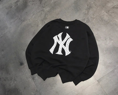 MLB Knit Unisex Sweatshirt - HLY &amp; CHOCCICO