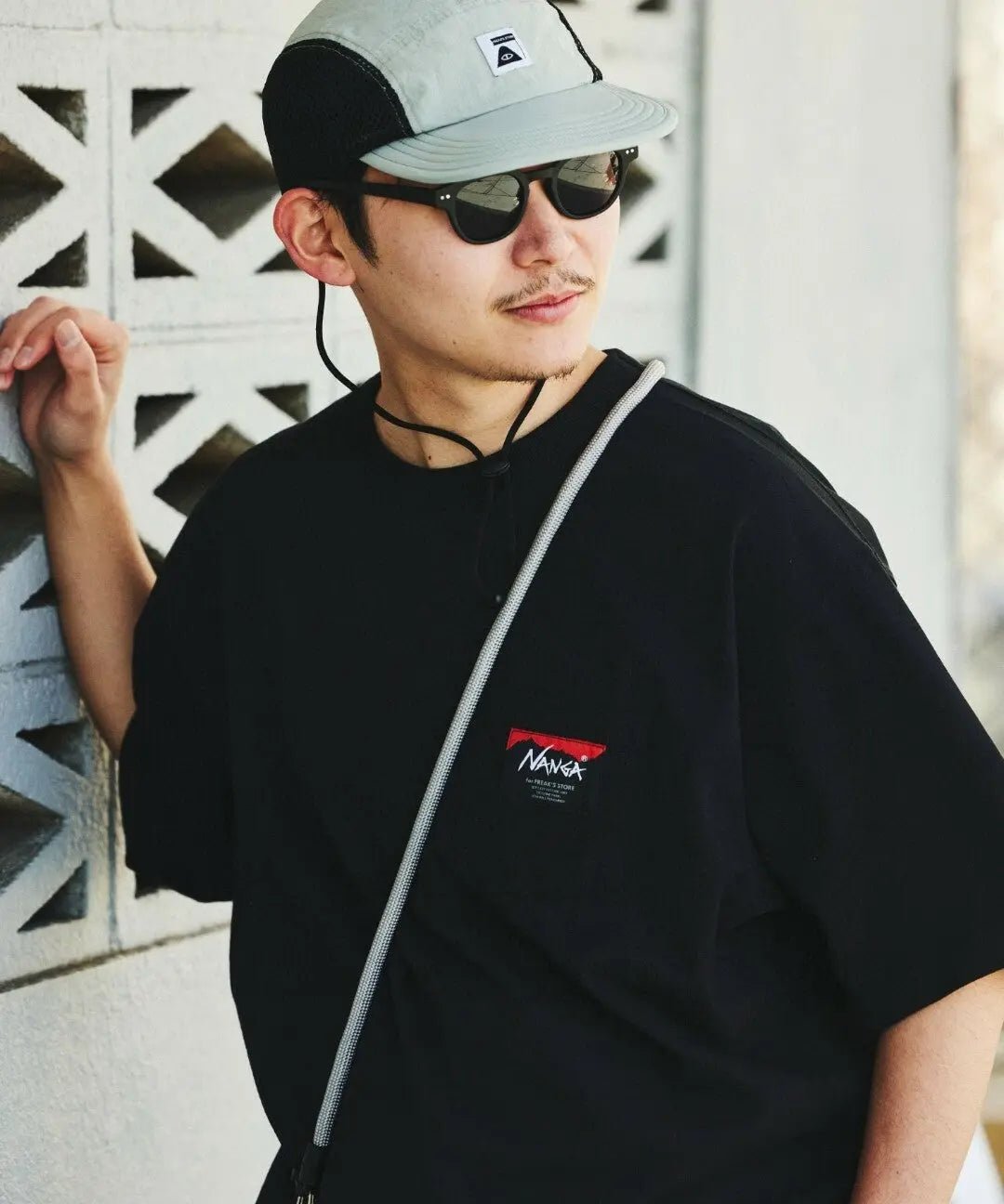 NANGA x Freak's Store 別注 ECO HYBRID LOOSE FIT POCKET TEE - HLY & CHOCCICO