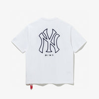 New Era Yankees Neon Logo Tee - HLY & CHOCCICO