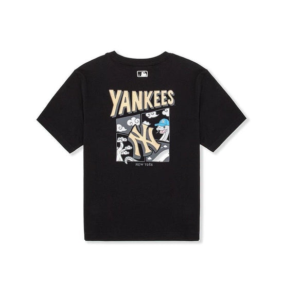 New Era year of the Snake Print Pattern Tee