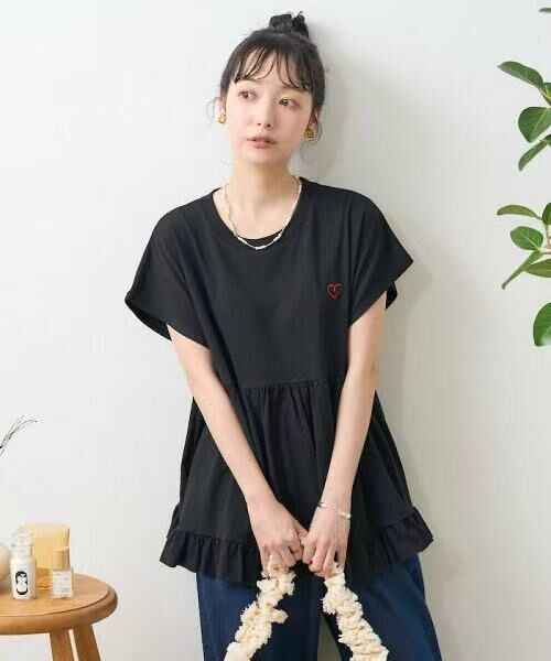 日本直送One-point heart embroidery switching T-shirt