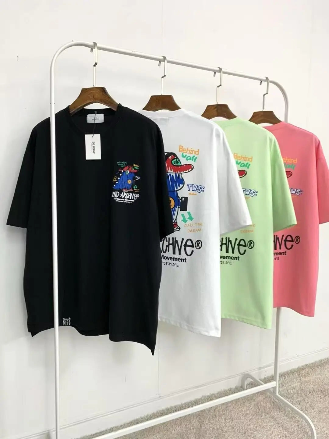 韓國直送 2ND ARCHIVE Headset Autograph Pen Dinosaur Tee HLY & CHOCCICO