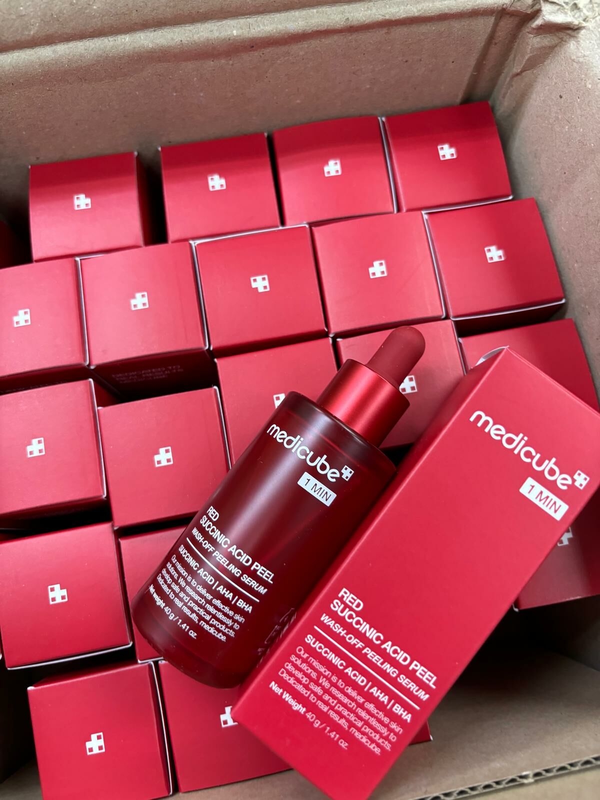 Medicube RED琥珀酸煥顏精華❤️ Ladies Mart
