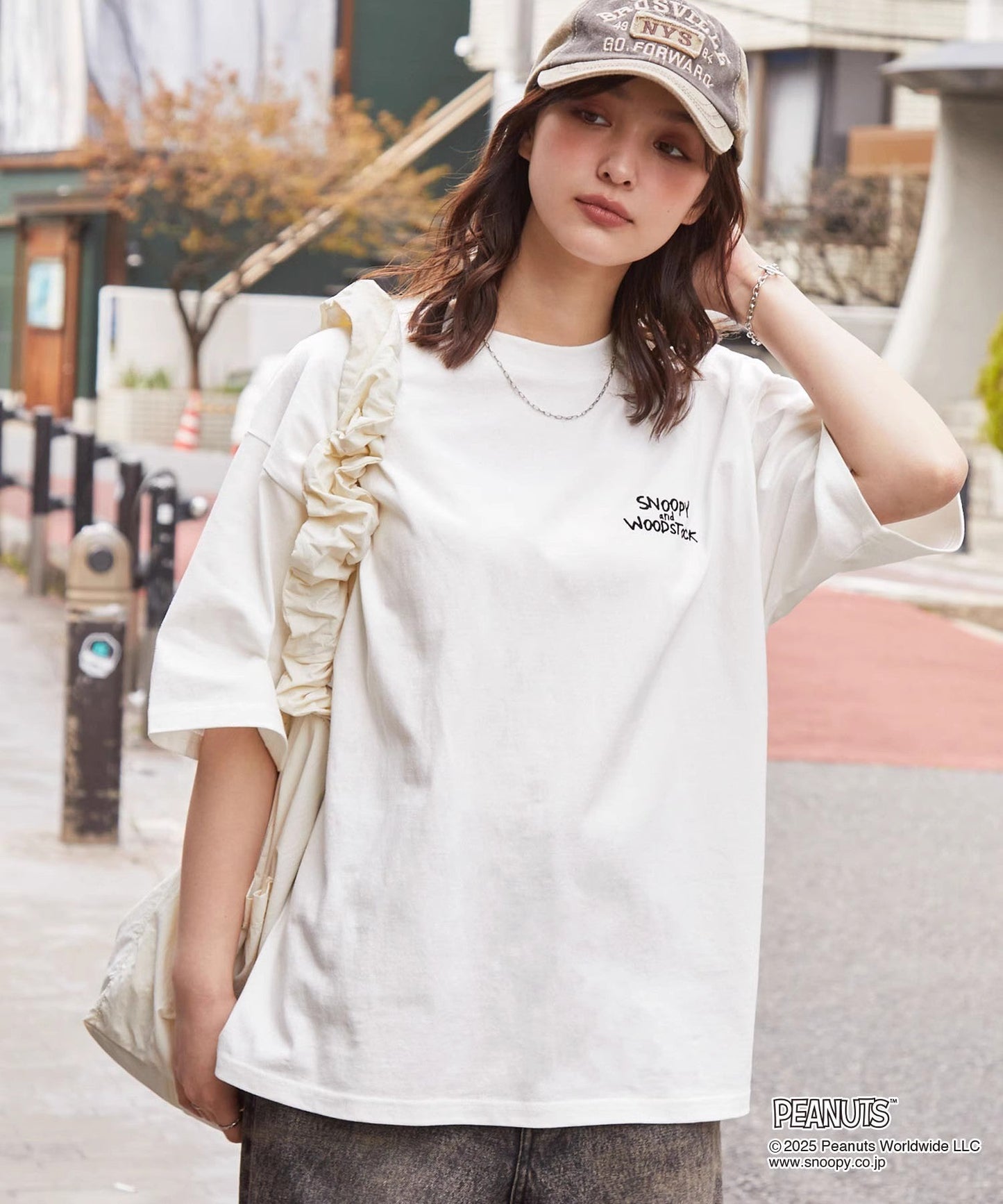 PEANUTS SNOOPY MONO-MART Tee - HLY & CHOCCICO