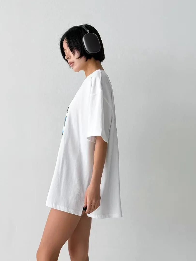 韓國直送Playful Graphic Tee - HLY &amp; CHOCCICO