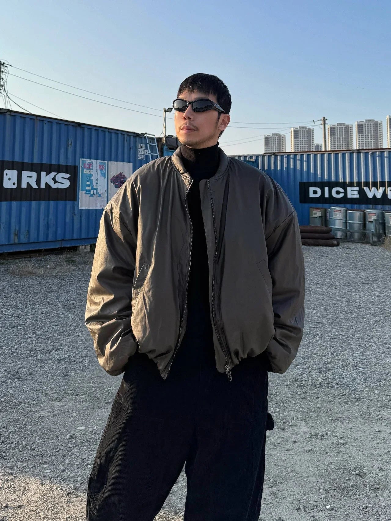韓國直送 PLUS 82 HIYA Easy Poofer Down Jacket - HLY &amp; CHOCCICO