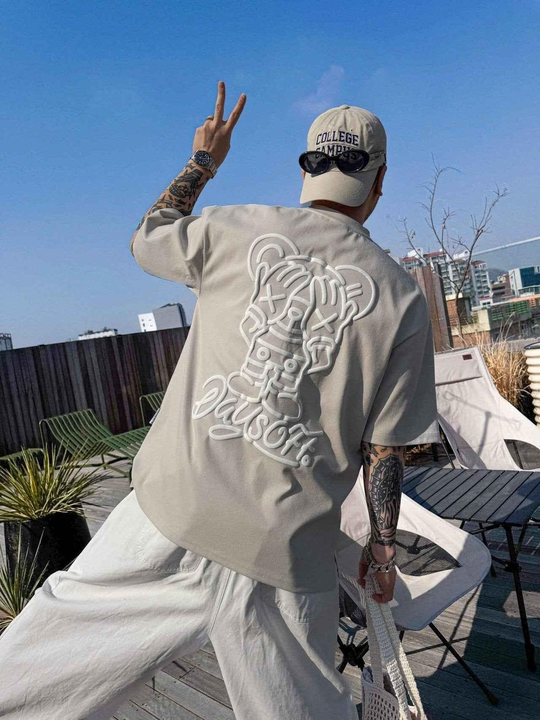 韓國直送 PLUS 82 HIYA Peekaboo Foam Short Sleeve - HLY &amp; CHOCCICO