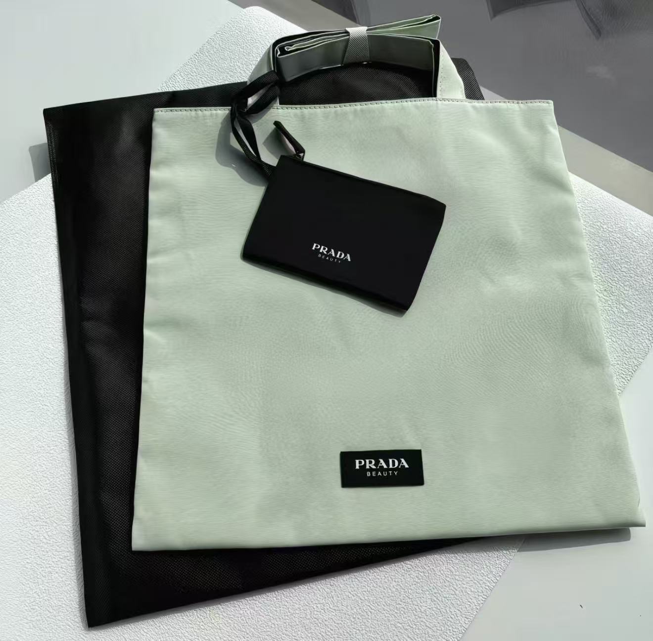 最新款🔥Prada Beauty厚身雙面Tote bag - HLY &amp; CHOCCICO