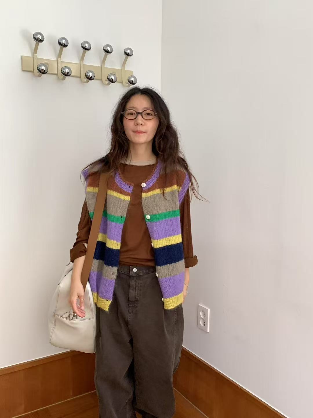 韓國直送Rainbow Striped Cardigan Vest - HLY & CHOCCICO