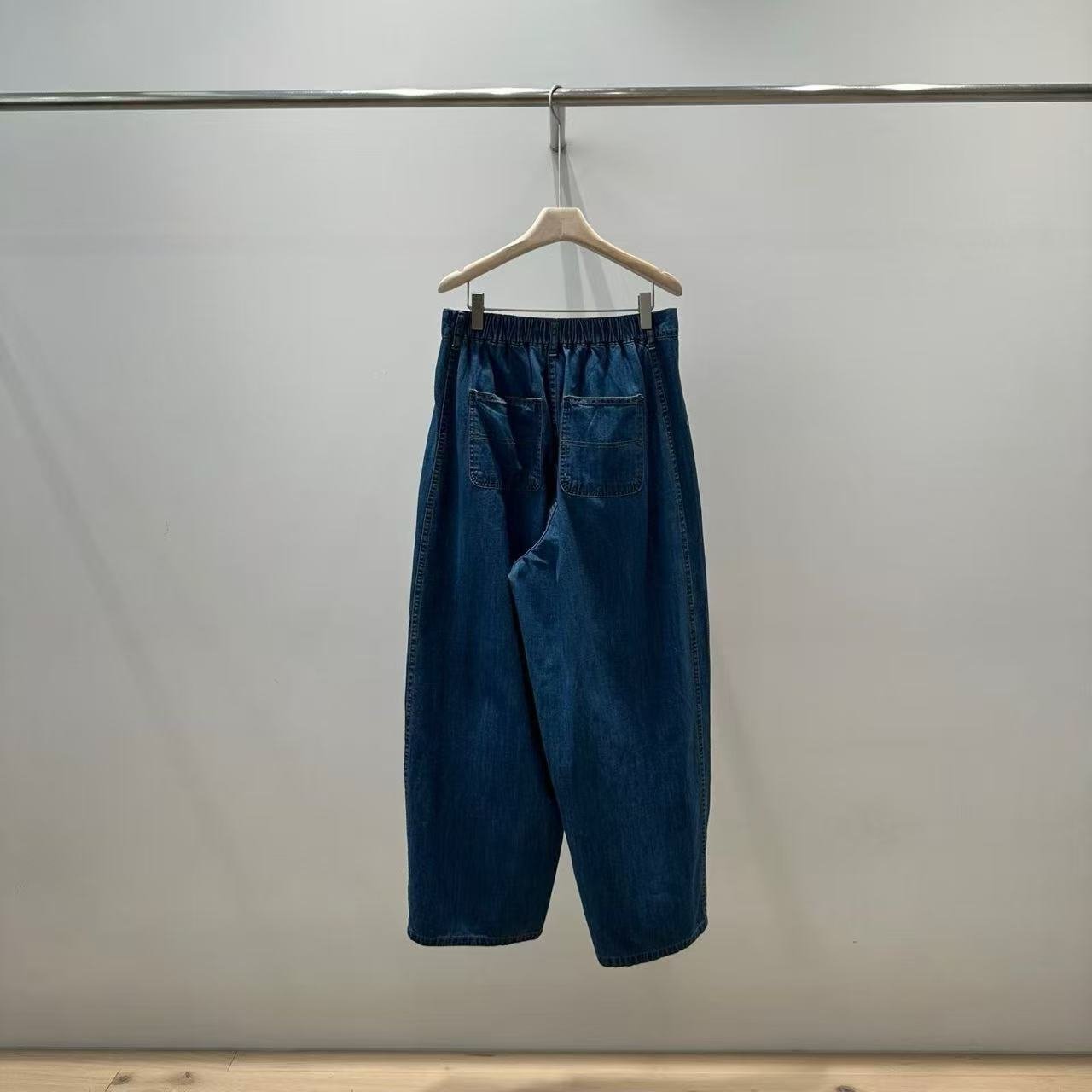 韓國直送Relaxed Vintage Denim - HLY &amp; CHOCCICO