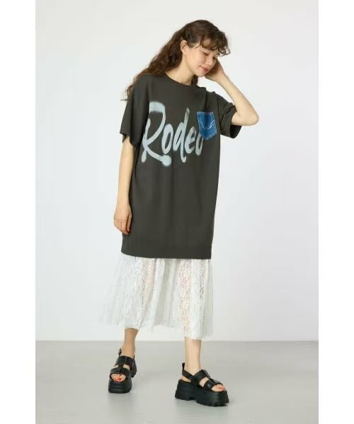 日本直送Rode Crown Spray Logo Knit Dress - HLY & CHOCCICO