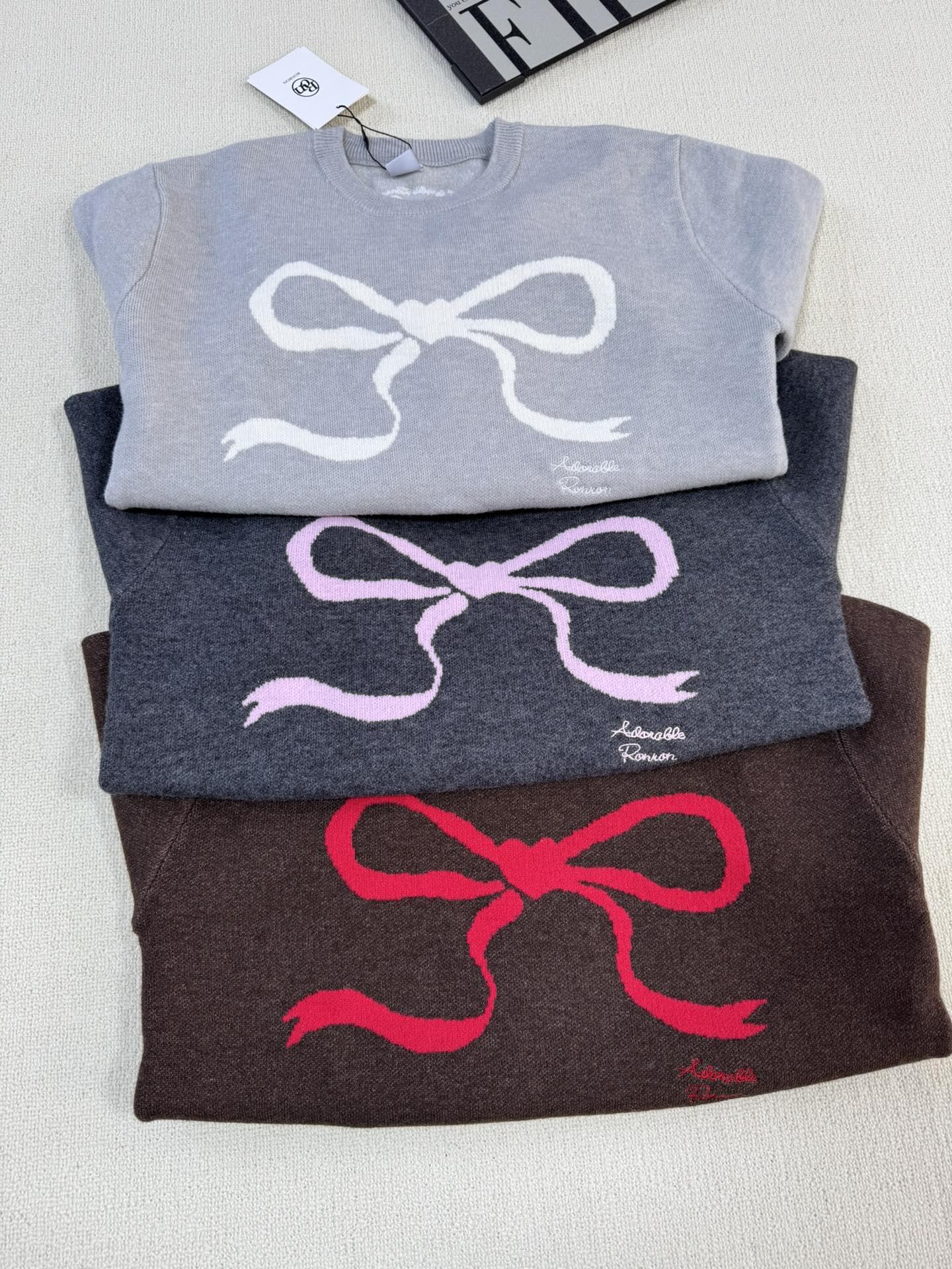 韓國潮牌RonRon 💕HEART RIBBON JACQUARD KNIT - HLY &amp; CHOCCICO