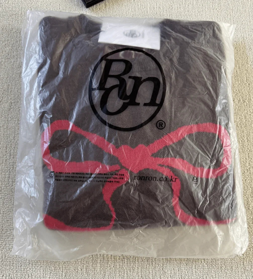 韓國潮牌RonRon 💕HEART RIBBON JACQUARD KNIT - HLY &amp; CHOCCICO