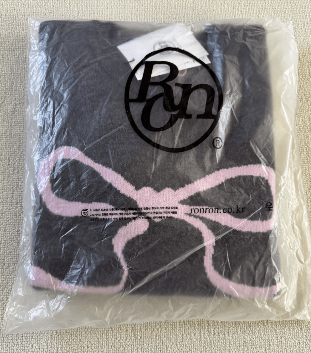 韓國潮牌RonRon 💕HEART RIBBON JACQUARD KNIT - HLY & CHOCCICO