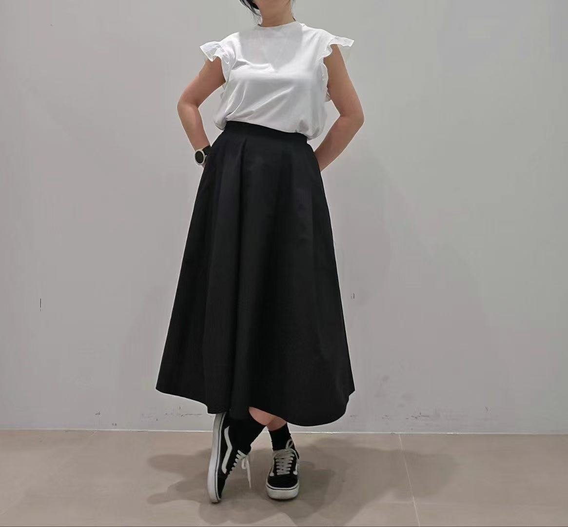 韓國直送Ruffled Elegance Tee - HLY & CHOCCICO