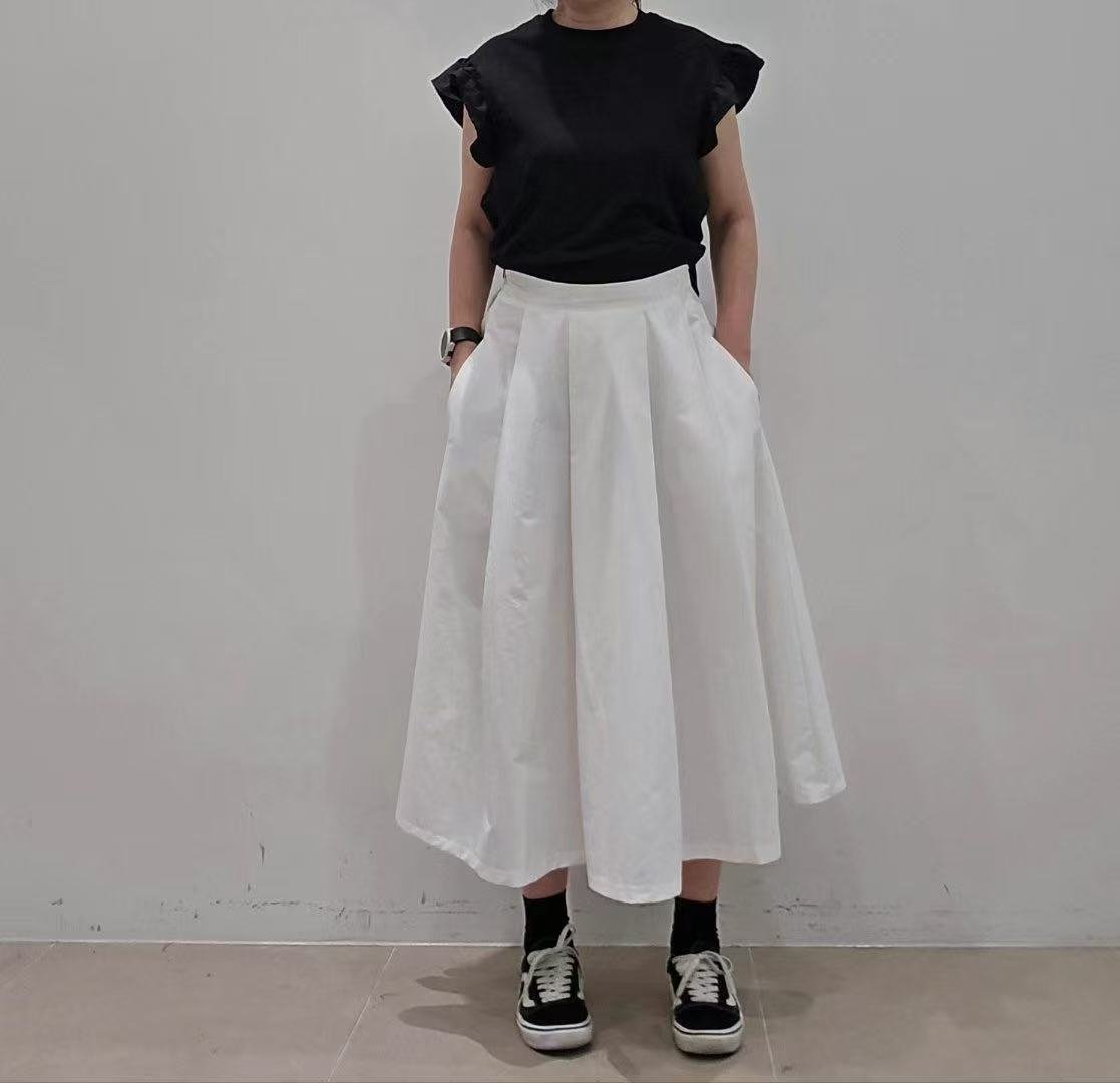 韓國直送Ruffled Elegance Tee - HLY & CHOCCICO