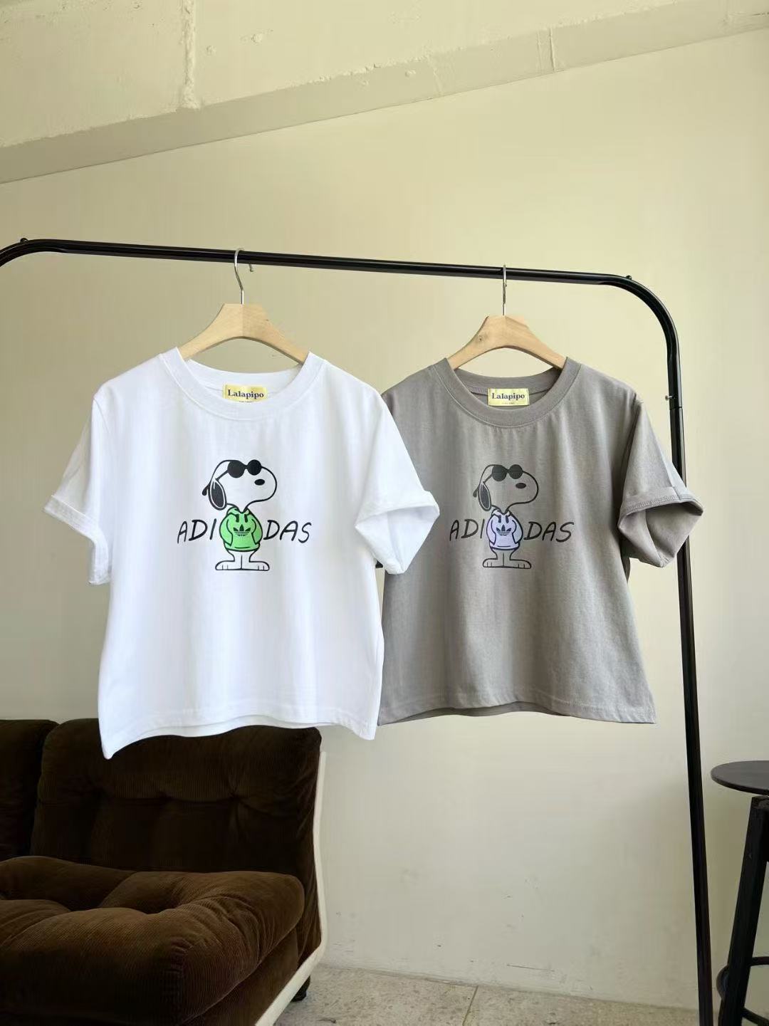 韓國直送Snoopy Graphic Tee - HLY &amp; CHOCCICO
